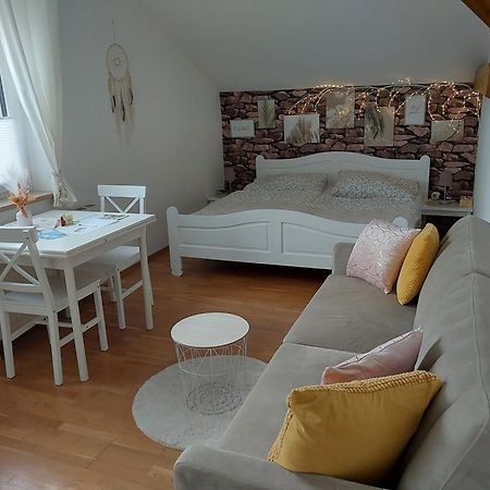 Homew4 - Apartment Sonnenschein Hoheneich Bagian luar foto